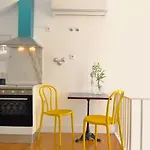 아마 아파트먼트 아파트 *