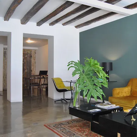 아마 아파트먼트