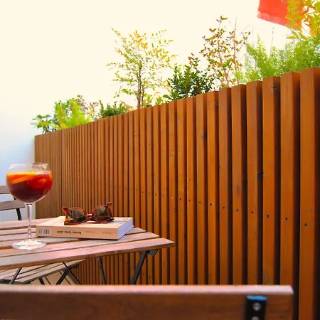 아마 아파트먼트 아파트