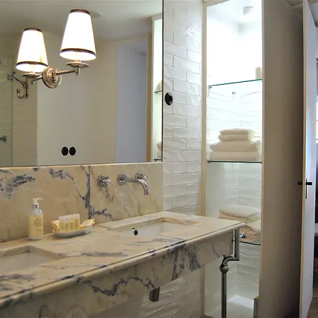 아마 아파트먼트 리스본